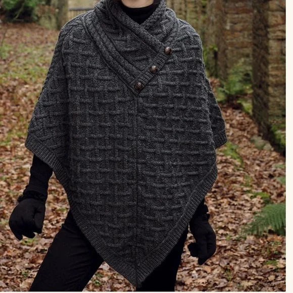 Aran Super Soft Lattice Stitch Poncho M/L Charcoal Gray 100% Irish Wool Luxury - Picture 1 of 12